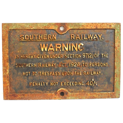 10 - Southern Railway C/I trespass notice (TPSR104), 24 3/8