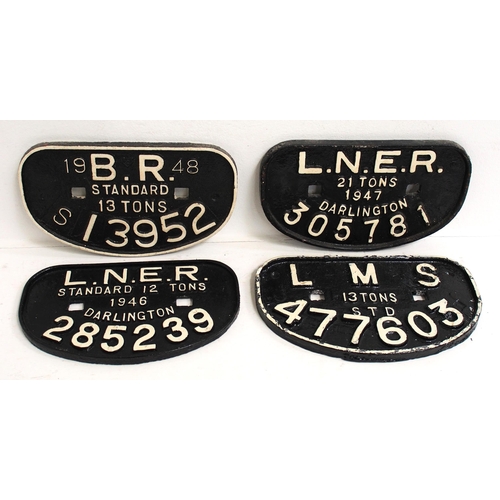 513 - British Railways c/i D wagonplates - transition type 19 B.R. 48 13T S 13952 with Eastleigh triangle ... 