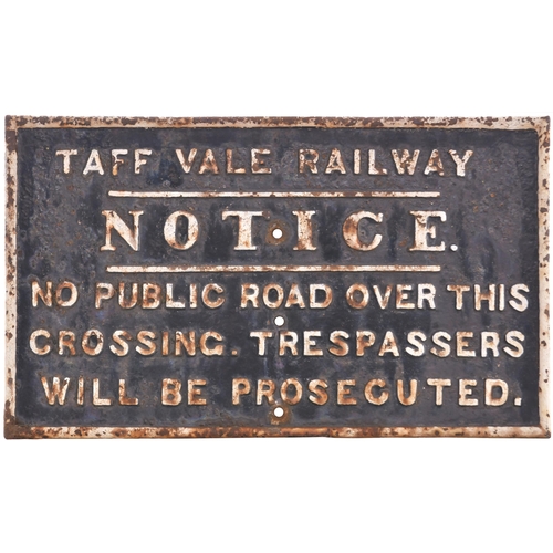 31 - A Taff Vale Railway warning notice, NO PUBLIC ROAD, TRESPASSERS WILL BE PROSECUTED. Cast iron, 21
