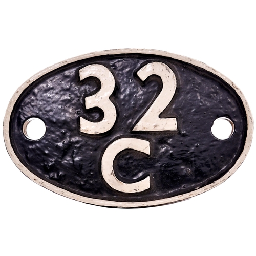 363 - A shedplate, 32C, Lowestoft (1948-July 1962). Repainted. (Postage Band: B)