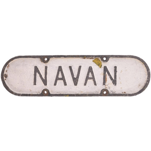 383 - A GNR(I) lamp tablet, NAVAN, from the Drogheda to Oldcastle route. The station closed in 1958. Cast ... 