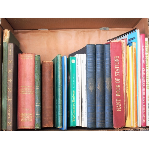 194 - Quantity of books - see images. (Dispatch by Mailboxes/Collect from Banbury Depot)