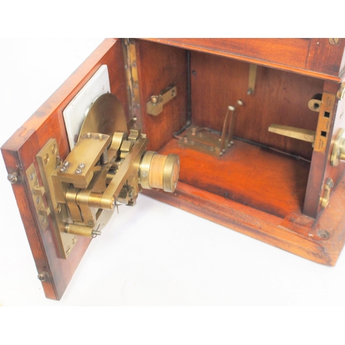 200 - Great Western Railway Tyer's permissive block instrument, working mechanics, flag free moving, compl... 