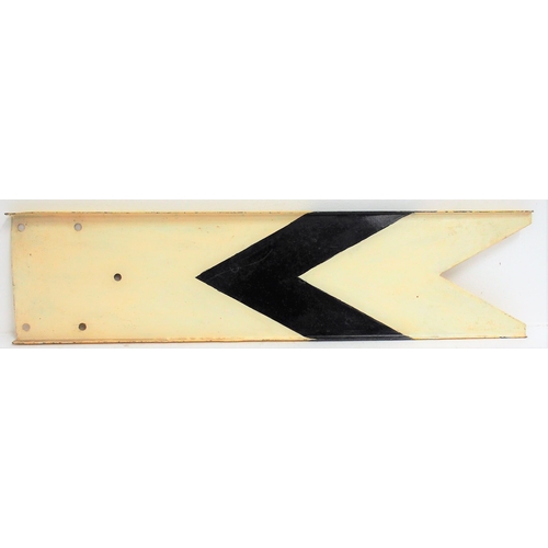 210 - Great Western Railway heavy enamel early ribbed 4' home signal blade, good condition for age, upper ... 