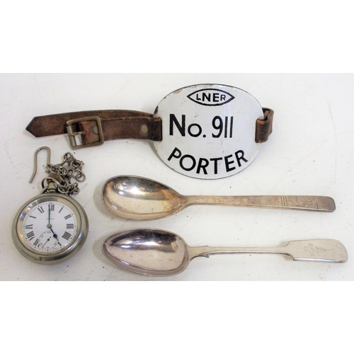 457 - London North Eastern railway miscellaneous small items - LNER pocket watch No 7600 by Selex (non-wor... 