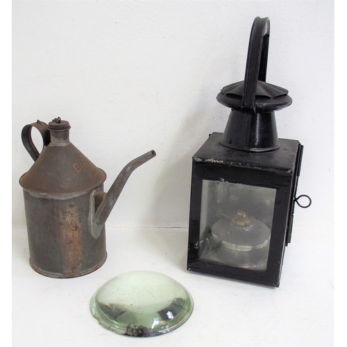 551 - British Railways (Midland) general purpose handlamp complete, BR oil can (embossed) in good conditio... 