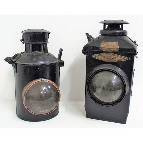 British Railways (Western) signal lamp & interior, Adlake BR(M) signal lamp & interior with roof contacts - both in good condition. (Dispatch by Mailboxes/Collect from Banbury Depot)