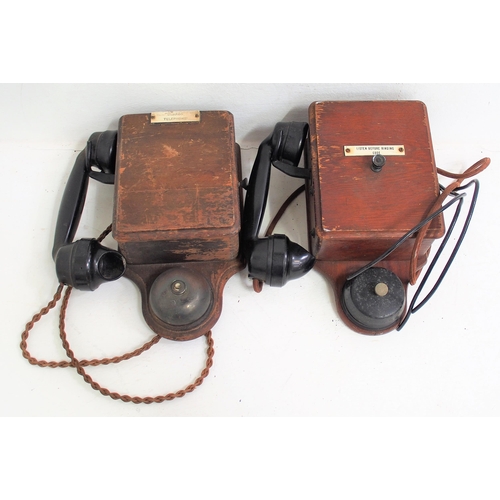 585 - British Railways D type wooden cased bus line telephones, ex service condition. (2) (Dispatch by Mai... 