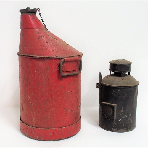 64 - British Railway (Western) ground signal lamp & interior complete, large unmarked oil can with screw ... 