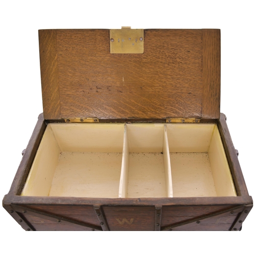 289 - A humidor, in the style of a GWR coal wagon, complete with key to open the lid, overall length 12½