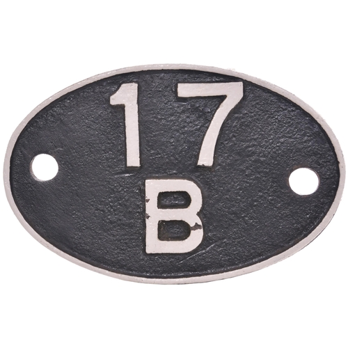 384 - A shedplate, 17B, Burton (1948-September 1963). The front repainted. (Postage Band: B)