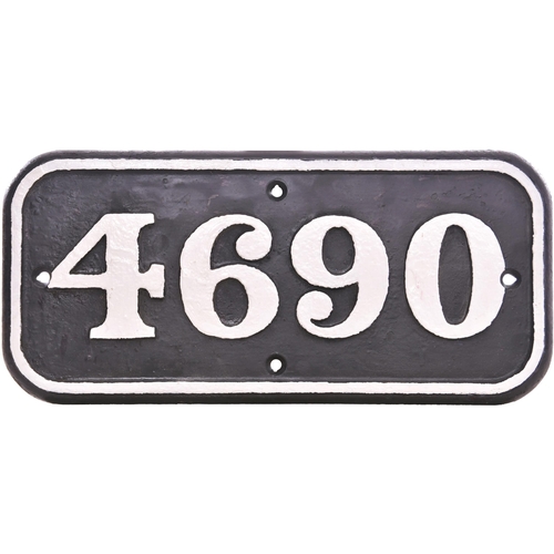 416 - A GWR cabside numberplate, 4690, from a 8750 Class 0-6-0PT built at Swindon in January 1945. Allocat... 