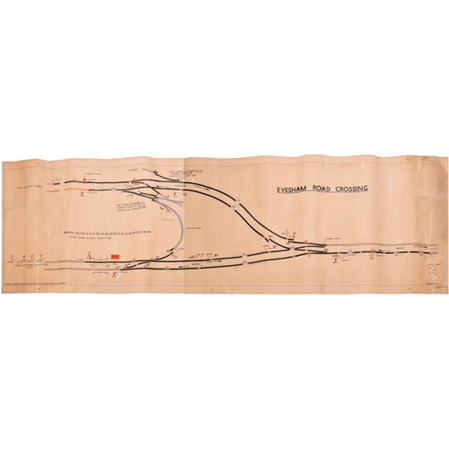 498 - A BR(W) signal box diagram, EVESHAM ROAD CROSSING, a box south of Stratford-on-Avon controlling the ... 