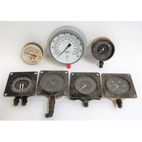 315 - Selection of locomotive gauges, new (boxed) Budenburg gauge 0-100 lb. (7) (Dispatch by Mailboxes/Col... 