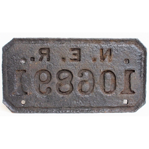 483 - North Eastern Railway C/I wagonplate 