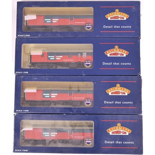 103 - Bachmann Coaches (13)