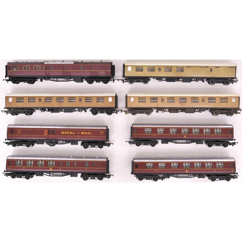 123 - Coaches, Triang, Lima, Hornby, etc. (15)