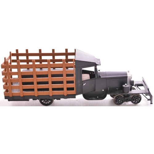 174 - Bachman  'G' scale. Bachmann Spectrum No 82396, narrow gauge rail truck, black, + snow plough, DCC r... 