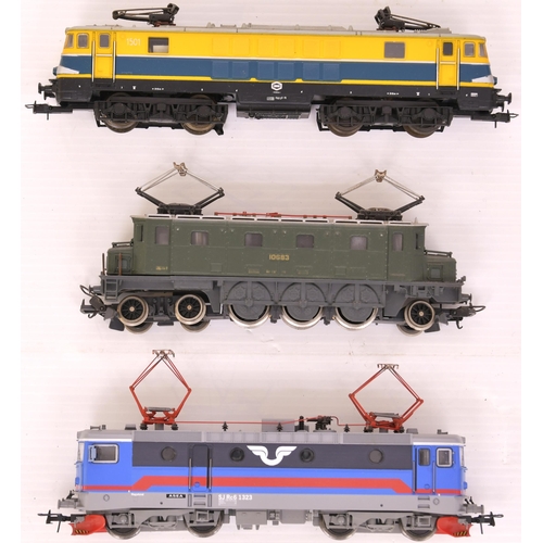 242 - European electric locos, Roco, Lima, Ibertren. (6)