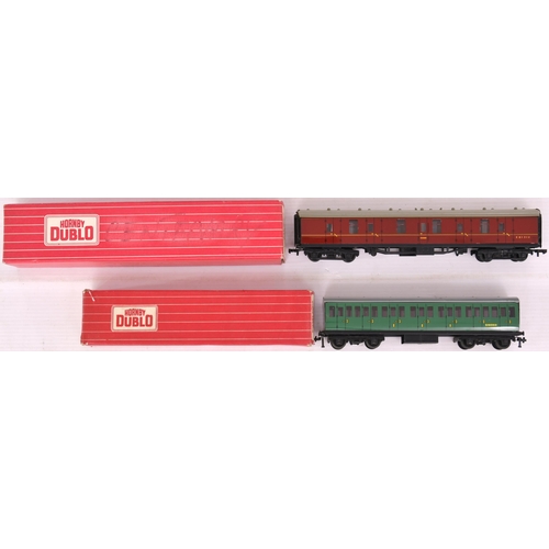 296 - Hornby Dublo Coaches (6)