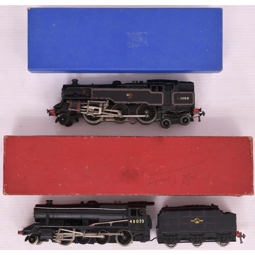 311 - Hornby Dublo Locos 8F and Standard Tank (2)