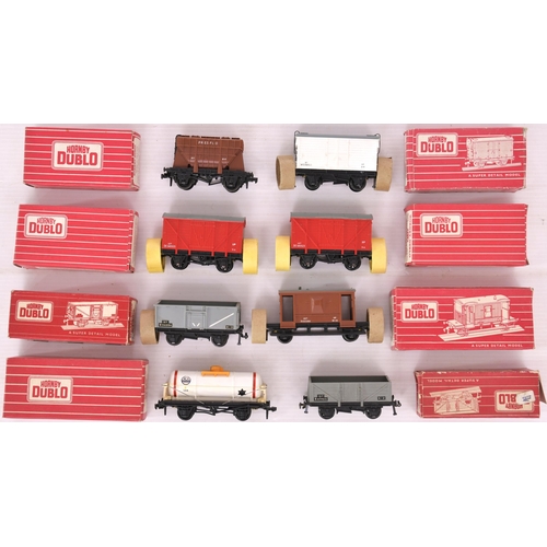 321 - Hornby Dublo Wagons (8)