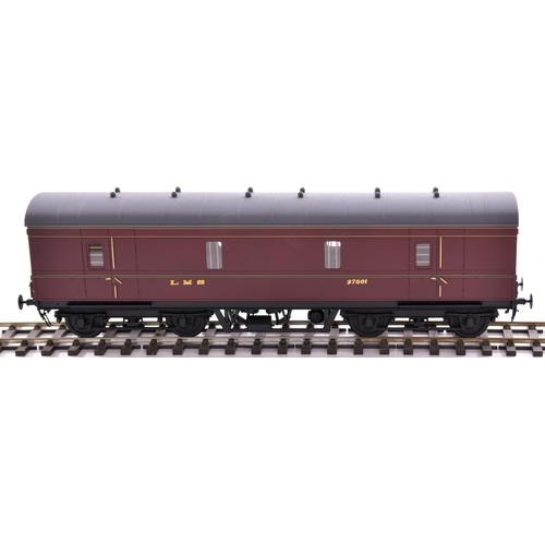 362 - '0' gauge kit built LMS parcel van, LMS lined maroon, No 27801. A Peter Cowling Model, fully finishe... 