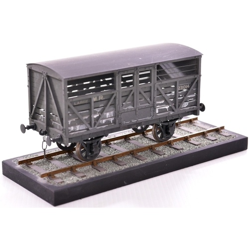 374 - '0' gauge kit built 12 volt electric 2 rail Midland 0-4-4 tank loco, No 1263 of circa 1901 build, ma... 