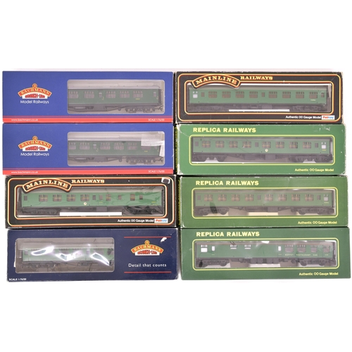 384 - BR(S) coaches, Bachmann and other makers. (14)