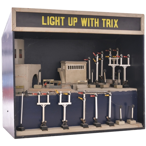 389 - Trix Twin Railway, 'Light Up With Trix' shop display item, scenic with buildings and platforms of el... 