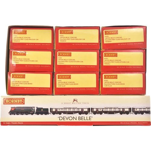 818 - Hornby 'Devon Belle' Set, with additional coaches