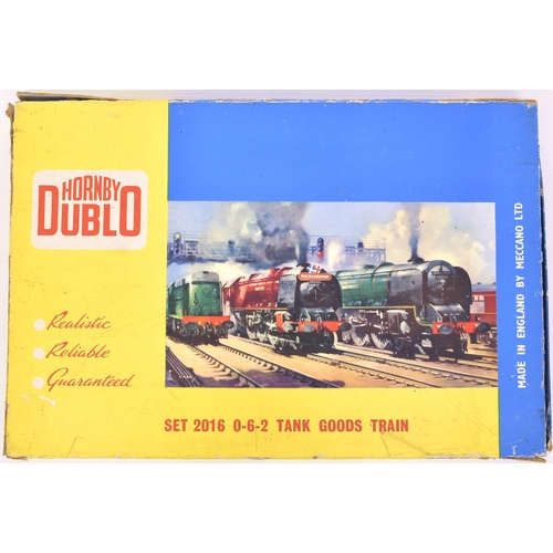 839 - Hornby Dublo Tank Goods Set (2)