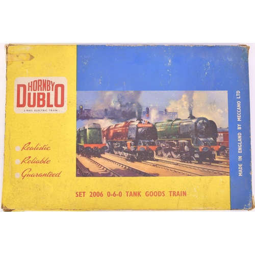 839 - Hornby Dublo Tank Goods Set (2)