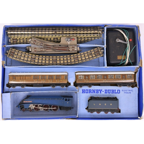 840 - Hornby Dublo 'Sir Nigel Gresley' Set