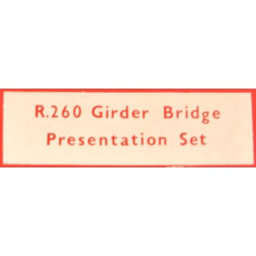 847 - Tri-ang Girder Bridge Set