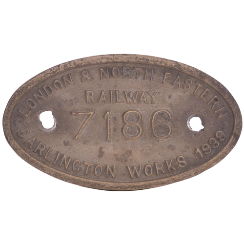 148 - A tenderplate, LONDON & NORTH EASTERN RAILWAY, 7186, DARLINGTON WORKS, 1939, from a tender built for... 