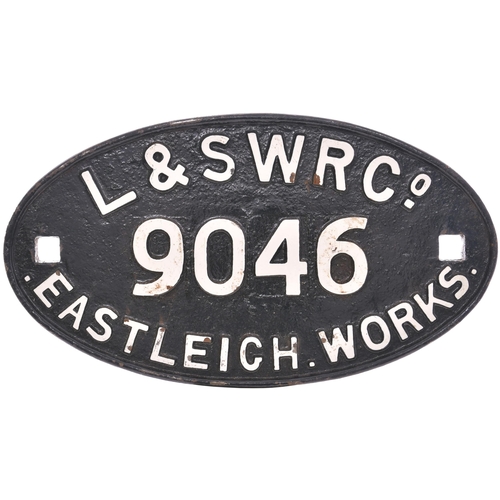 198 - A wagonplate, L&SWR, 9046, EASTLEIGH WORKS, the back marked 56052. Cast iron, 13½