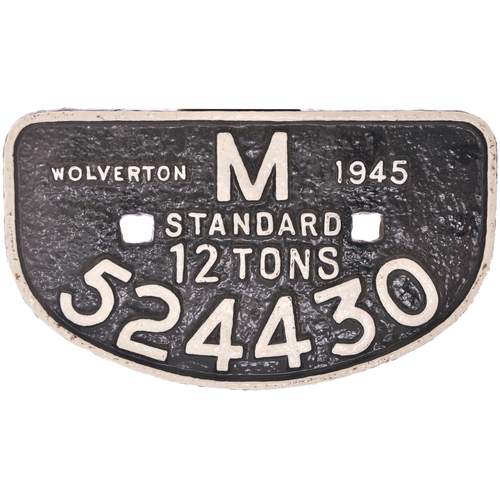 938 - D wagonplates, Built Doncaster E 1942, DB 10 Ton, Wolverton M 1945, E Doncaster 1917. (4) (Dispatch ... 