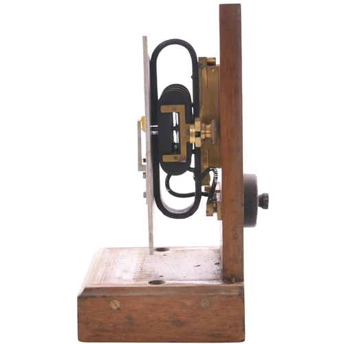 998 - GWR signal repeater, with yellow distant arm which swings freely, the wooden case cleaned. (Dispatch... 