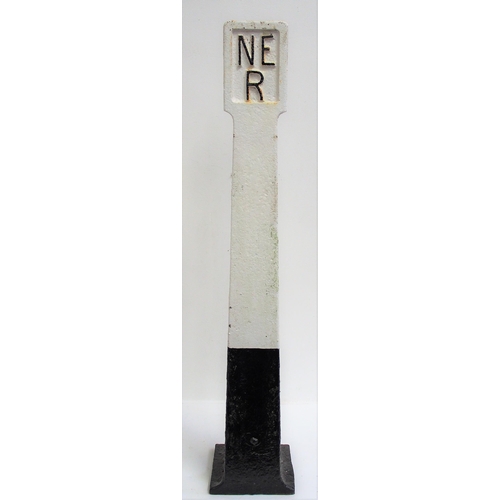 840 - North Eastern Railway C/I boundary marker, 42