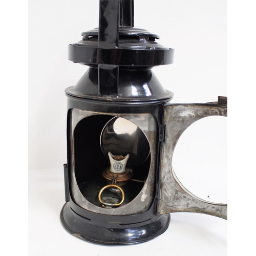 842 - North British Railway Bullpitt 3 aspect handlamp stamped 