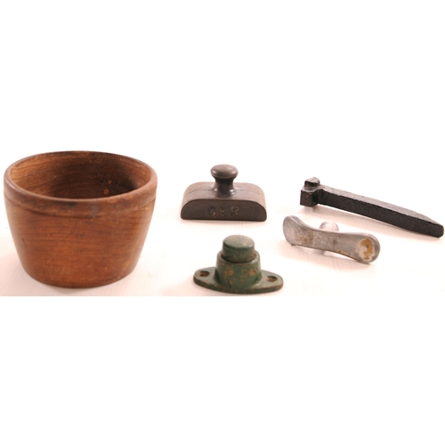 364 - GER cash bowl, initials on base, paperweight, carriage fittings, rail spike and twelve small trafoli... 