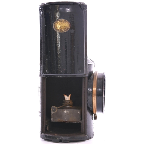 538 - Adlake signal lamp case, cast iron, no interior + Adlake signal lamp, steel, with interior. (2)