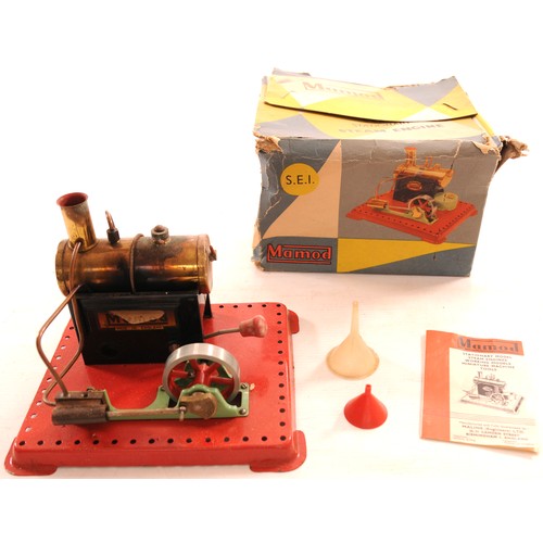 584 - Mamod Loco SEI stationary engine, with leaflet and original box, used condition.