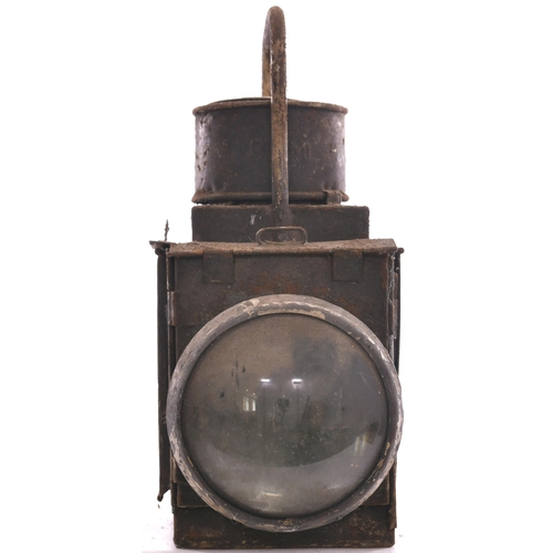 612 - Loco headlamp, BR(M), complete with vessel, burner, shield and red slide, original rusty but sound c... 