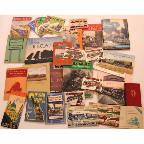 668 - Books, loco titles 1940s, 1950s, booklets.