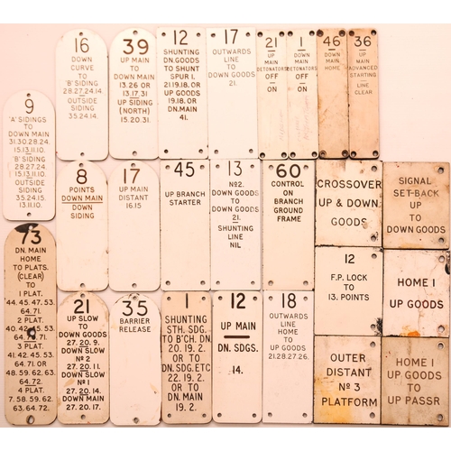 753 - Lever plates, trafolite, variety, as illustrated. (26)