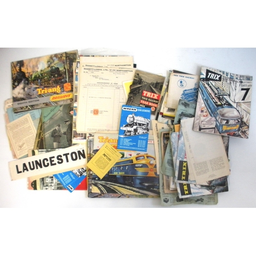 807 - Model railway, end of collection variety of accessories + catalogues and paperwork, transformers, as... 