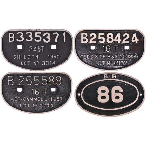 826 - Bridgeplate, BR, 86 + three D wagonplates, as shown. (4)