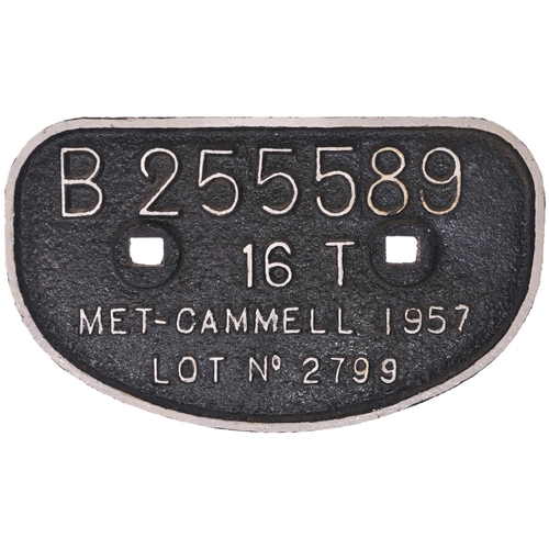 826 - Bridgeplate, BR, 86 + three D wagonplates, as shown. (4)